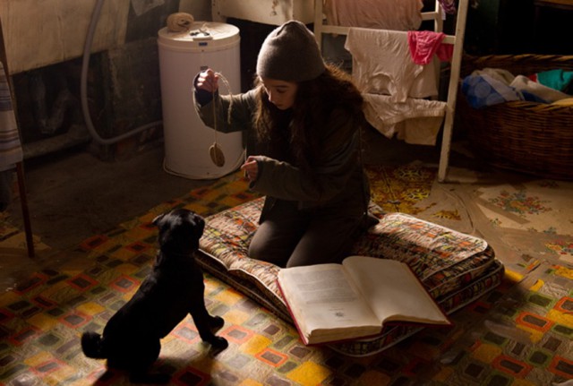 Molly hypnotises Petula - still from the movie